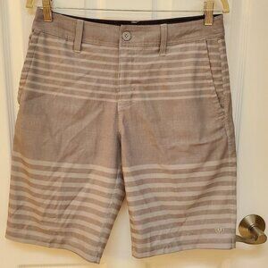 Grey striped Hang Ten shorts Size 30 front & back pockets